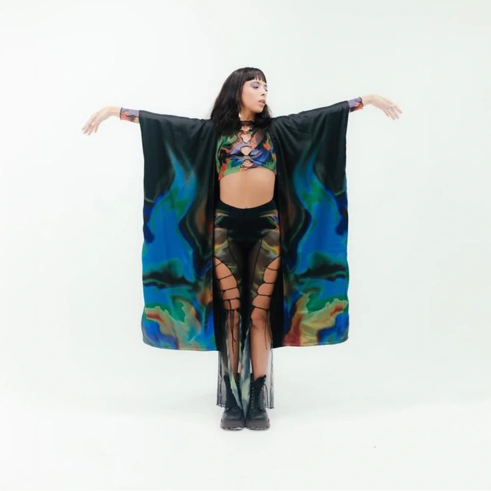 Pink Liquid Swirl Kimono - Picture 3 of 9